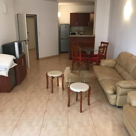 Central Plaza Apartment