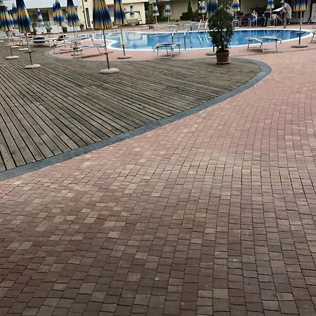 Apartment Central Plaza Slantschew brjag